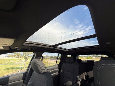 2027 Chevrolet Traverse LT w/2LT
