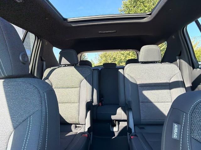 2027 Chevrolet Traverse LT w/2LT