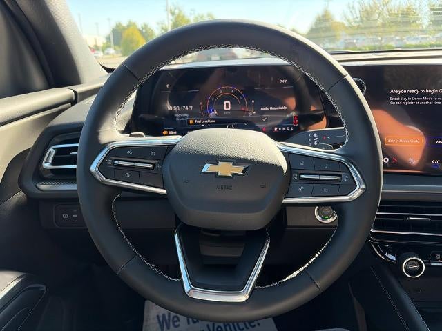 2027 Chevrolet Traverse LT w/2LT