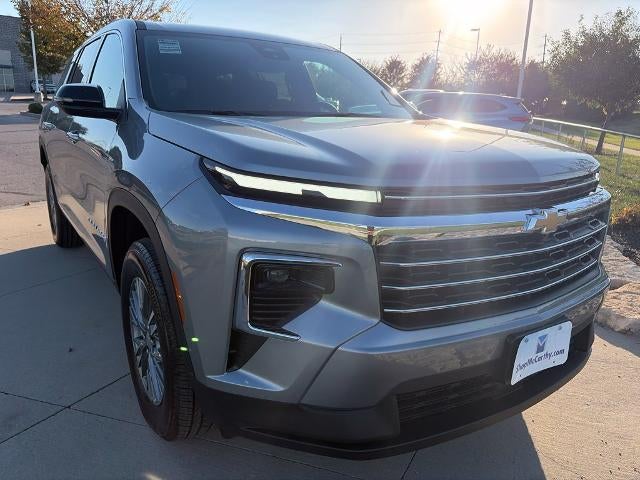 2027 Chevrolet Traverse LT w/2LT