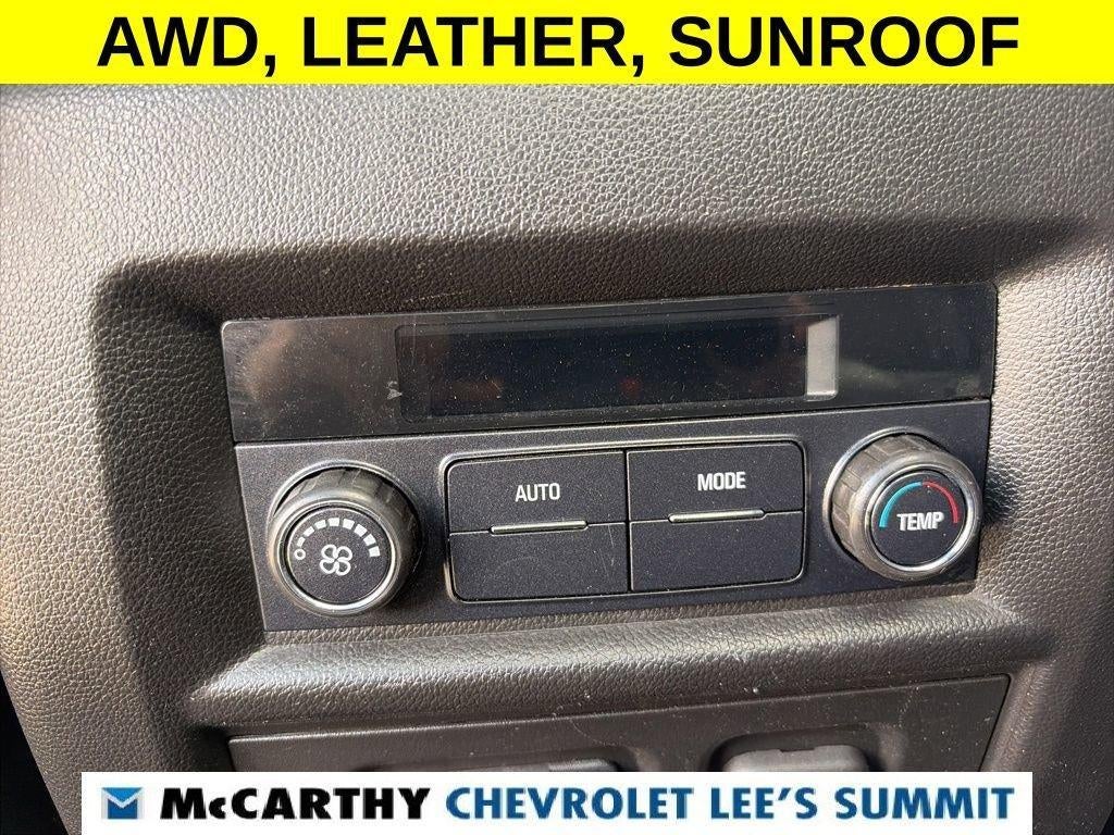 2022 Chevrolet Traverse LT Leather
