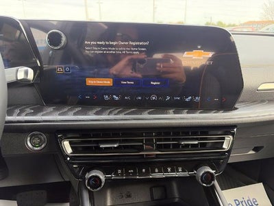 2027 Chevrolet Traverse High Country w/2LZ