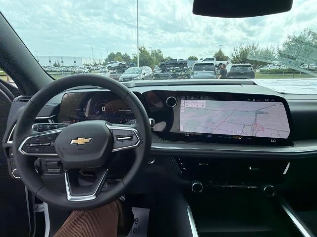 2026 Chevrolet Suburban 4WD LS