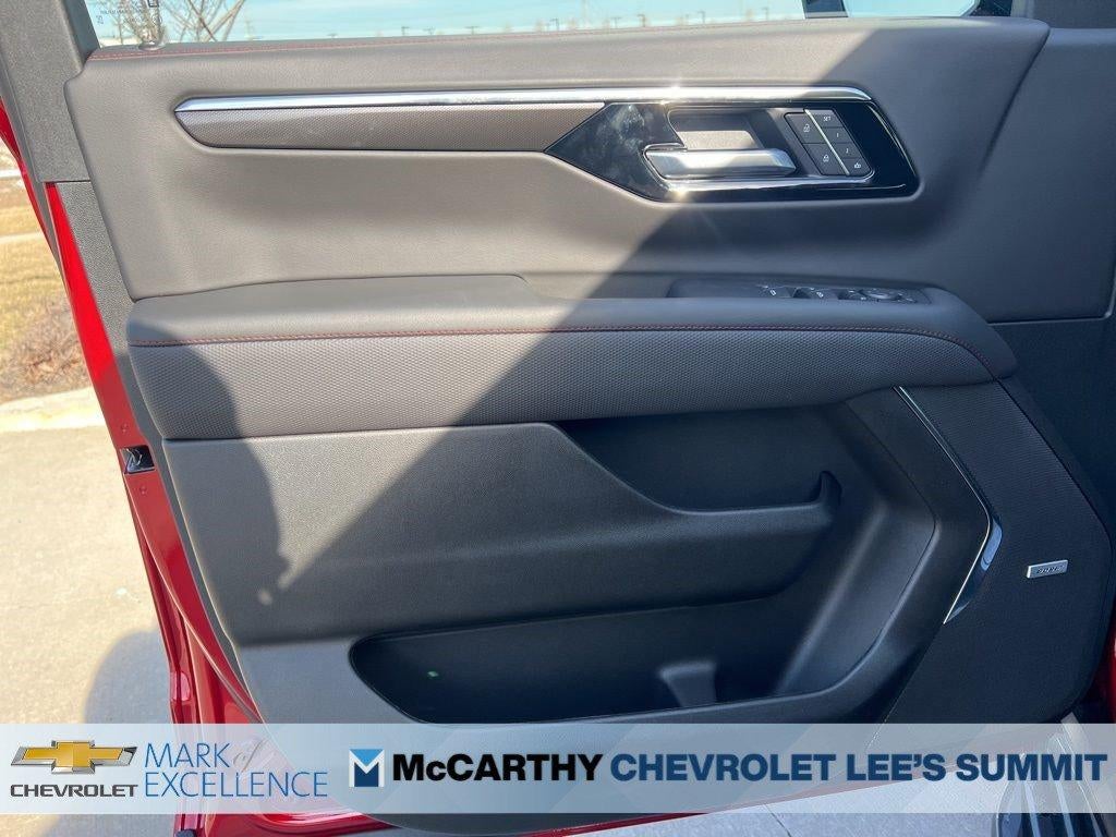 2026 Chevrolet Suburban 4WD RST