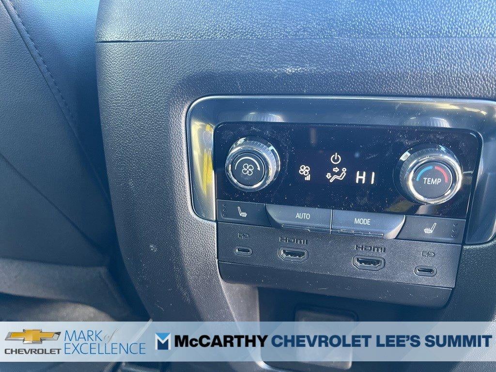 2026 Chevrolet Suburban 4WD Premier