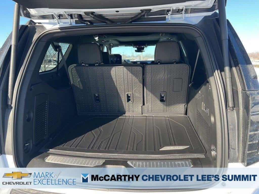 2026 Chevrolet Suburban 4WD Premier