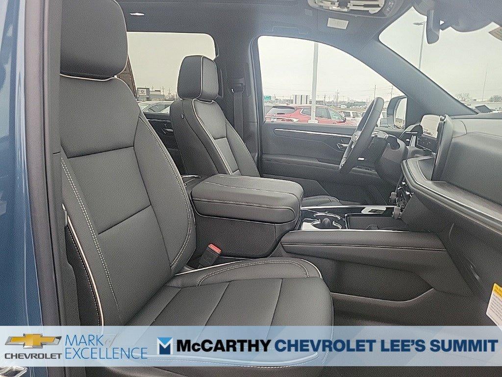 2026 Chevrolet Suburban 4WD Premier