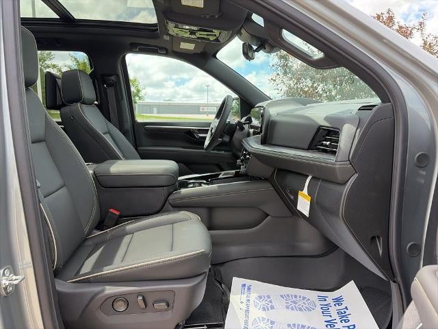 2026 Chevrolet Suburban 4WD Premier