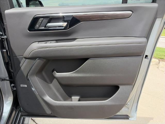2026 Chevrolet Suburban 4WD Premier