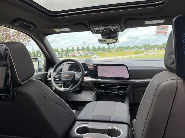 2026 Chevrolet Suburban 4WD Premier