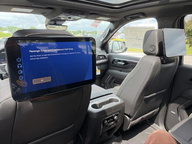 2026 Chevrolet Suburban 4WD Premier