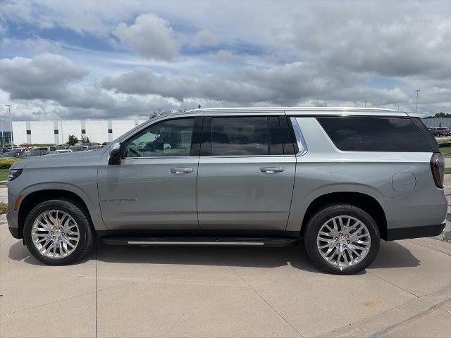 2026 Chevrolet Suburban 4WD Premier