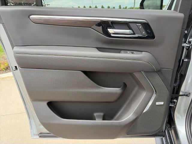 2026 Chevrolet Suburban 4WD Premier