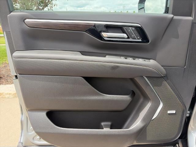 2026 Chevrolet Suburban 4WD Premier