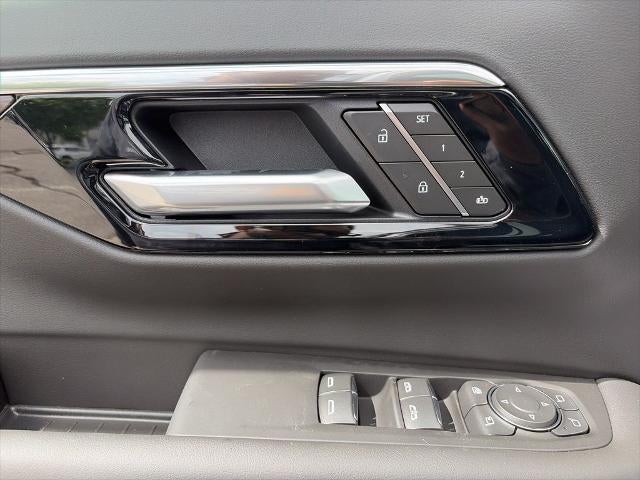 2026 Chevrolet Suburban 4WD Premier
