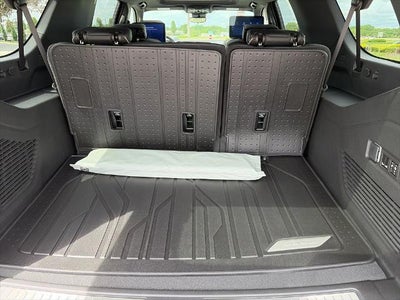 2026 Chevrolet Suburban 4WD Premier