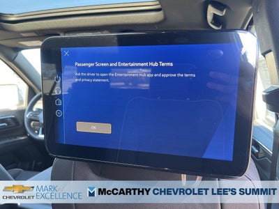 2025 Chevrolet Suburban 4WD Premier