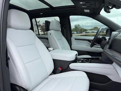 2025 Chevrolet Suburban 4WD Premier