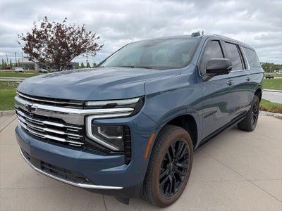 2025 Chevrolet Suburban 4WD Premier