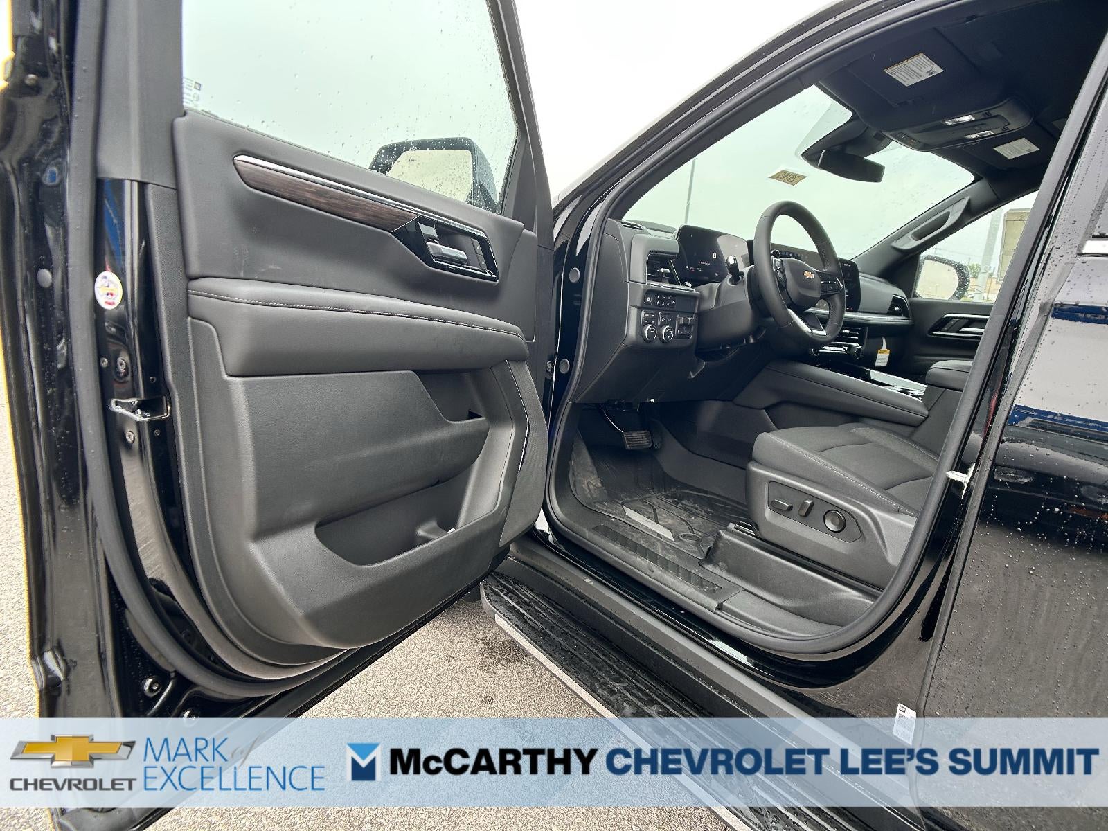 2025 Chevrolet Tahoe 4WD LS