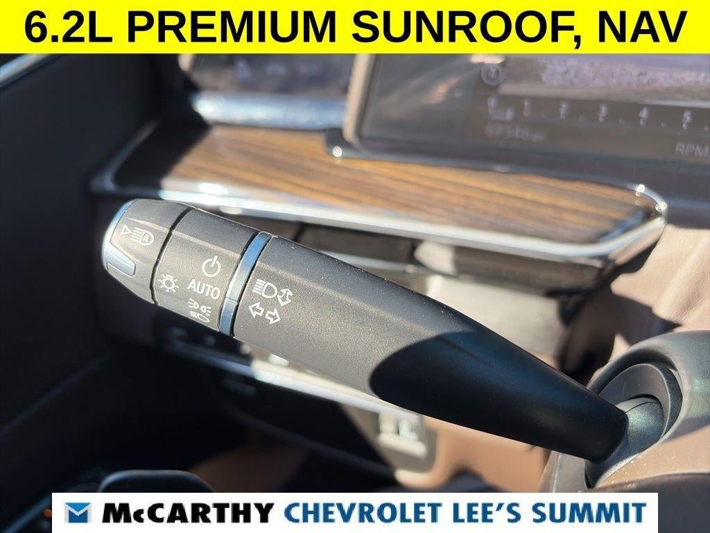 2022 Cadillac Escalade ESV Premium Luxury