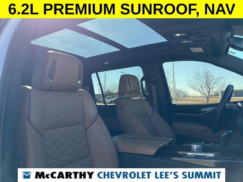 2022 Cadillac Escalade ESV Premium Luxury