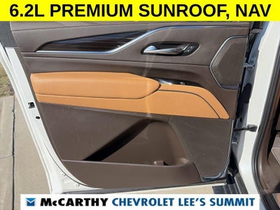 2022 Cadillac Escalade ESV Premium Luxury