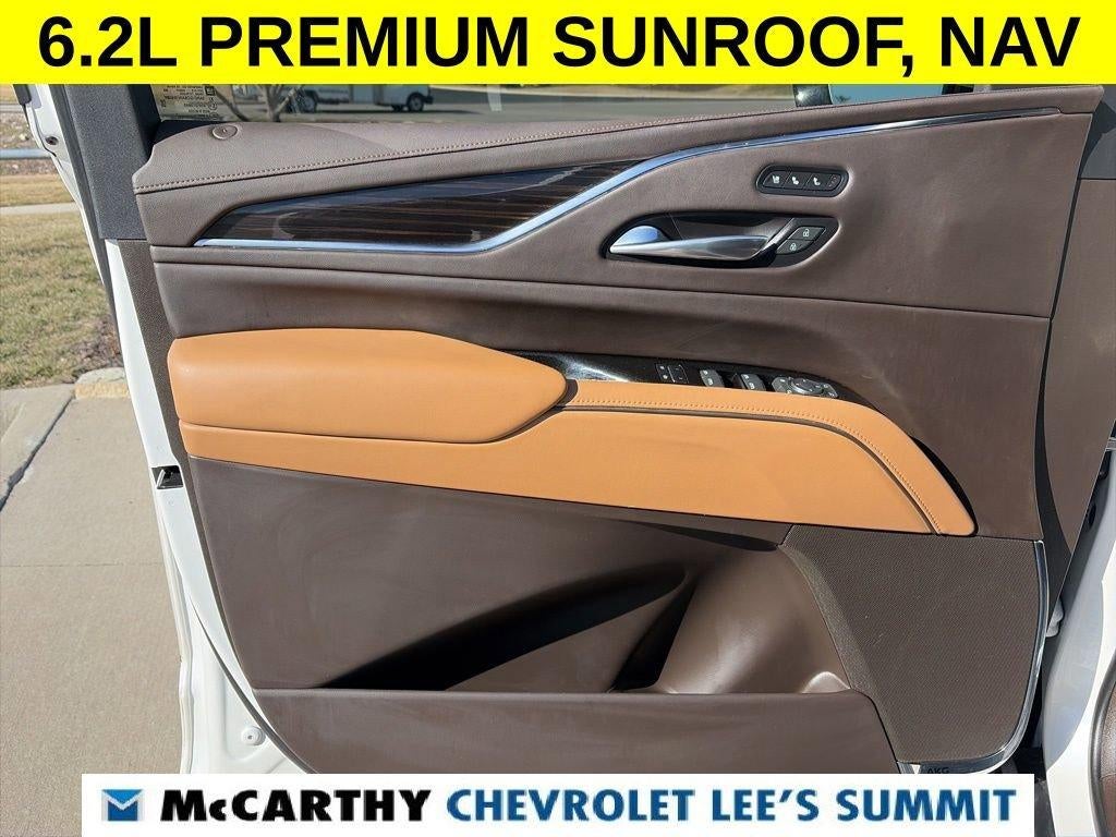 2022 Cadillac Escalade ESV Premium Luxury