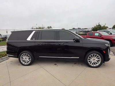 2023 Cadillac Escalade ESV 4WD Premium Luxury