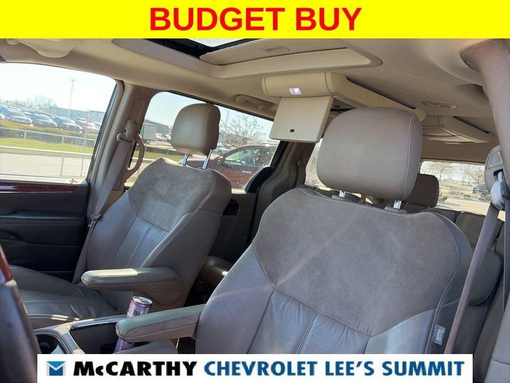 2012 Chrysler Town & Country Limited