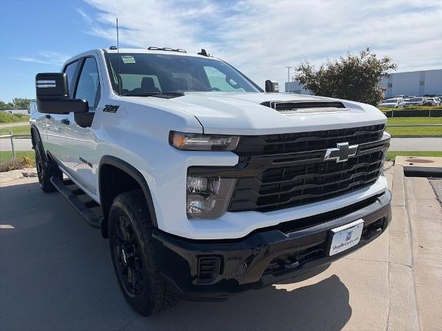 2026 Chevrolet Silverado 2500 HD Crew Cab Standard Box 4-Wheel Drive Custom