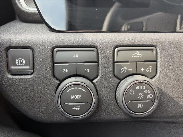 2026 Chevrolet Silverado 2500 HD Crew Cab Standard Box 4-Wheel Drive LT