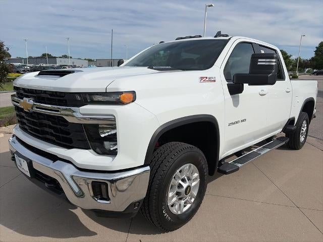 2026 Chevrolet Silverado 2500 HD Crew Cab Standard Box 4-Wheel Drive LT