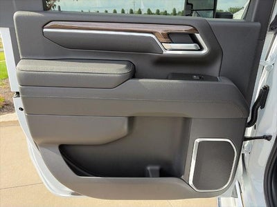 2026 Chevrolet Silverado 2500 HD Crew Cab Standard Box 4-Wheel Drive LT