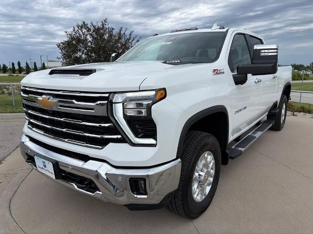 2026 Chevrolet Silverado 2500 HD Crew Cab Standard Box 4-Wheel Drive LTZ