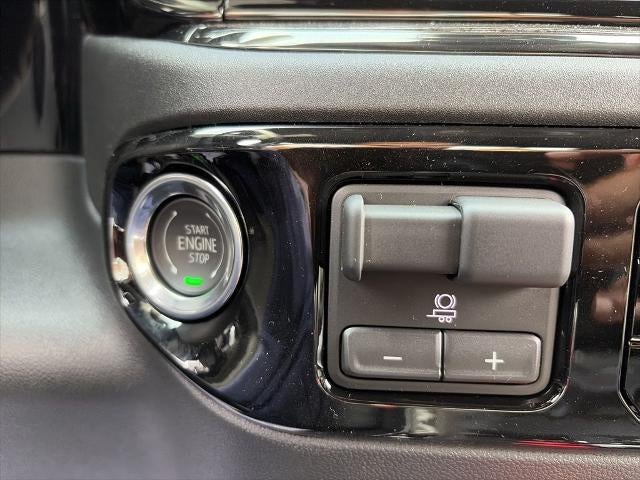 2026 Chevrolet Silverado 2500 HD Crew Cab Standard Box 4-Wheel Drive ZR2