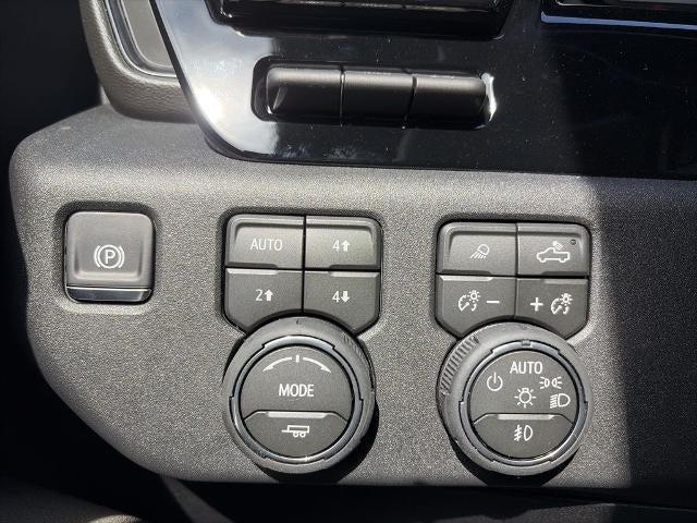 2026 Chevrolet Silverado 2500 HD Crew Cab Standard Box 4-Wheel Drive ZR2