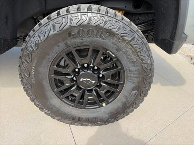 2026 Chevrolet Silverado 2500 HD Crew Cab Standard Box 4-Wheel Drive ZR2