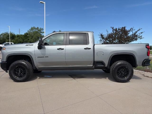 2026 Chevrolet Silverado 2500 HD Crew Cab Standard Box 4-Wheel Drive ZR2