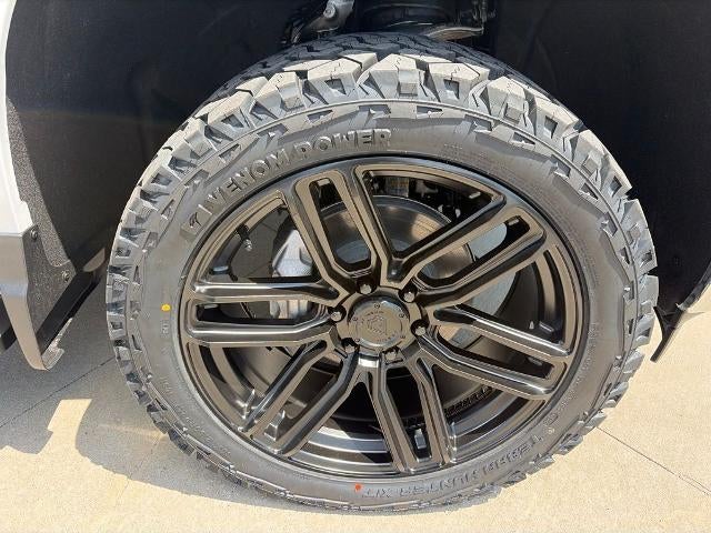 2026 Chevrolet Silverado 1500 Crew Cab Short Box 4-Wheel Drive LT 1LT