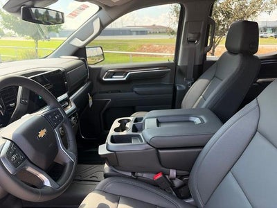 2026 Chevrolet Silverado 1500 Crew Cab Short Box 4-Wheel Drive LT 1LT