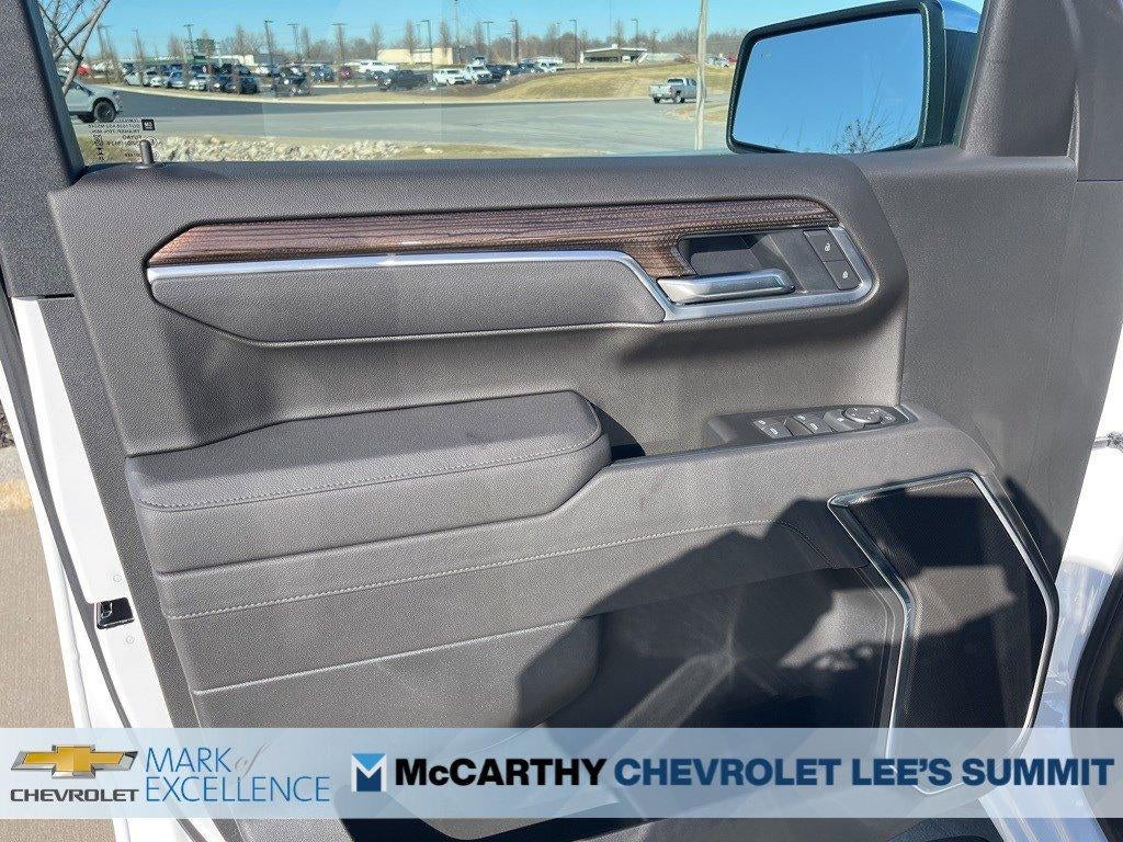 2026 Chevrolet Silverado 1500 Crew Cab Short Box 4-Wheel Drive LT 1LT