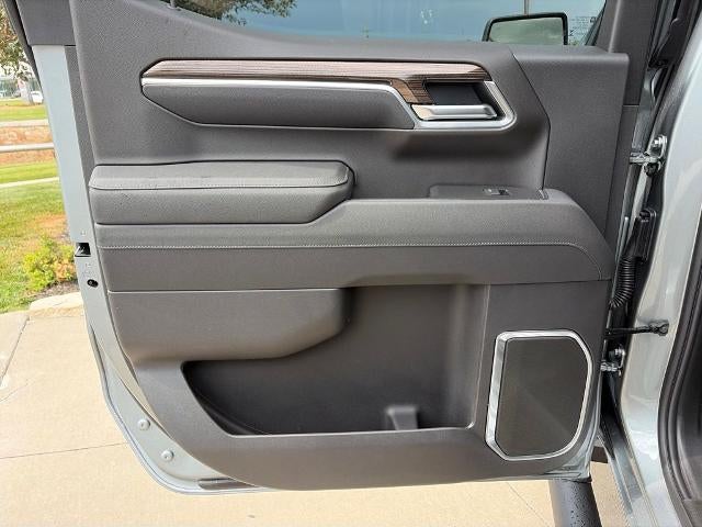 2026 Chevrolet Silverado 1500 Crew Cab Short Box 4-Wheel Drive RST