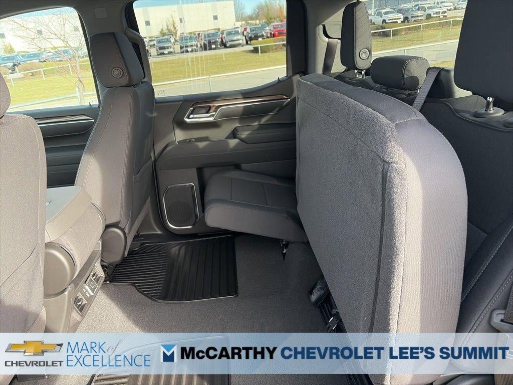 2026 Chevrolet Silverado 1500 Crew Cab Short Box 4-Wheel Drive LT 2FL