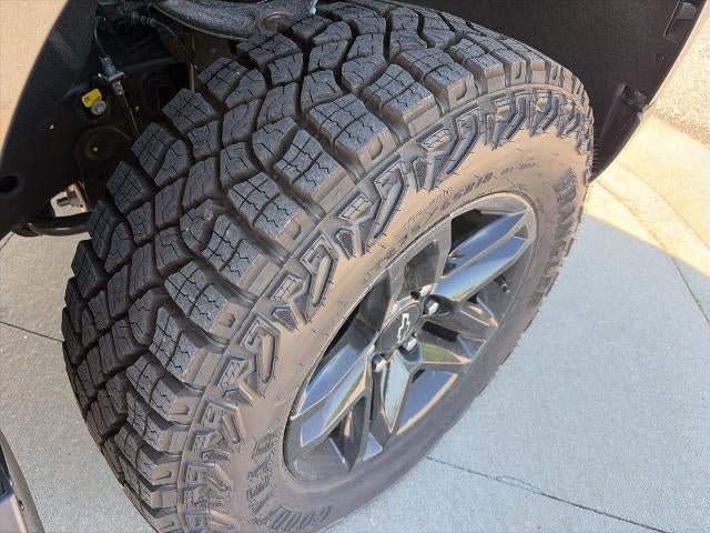 2026 Chevrolet Silverado 1500 Crew Cab Short Box 4-Wheel Drive Custom Trail Boss