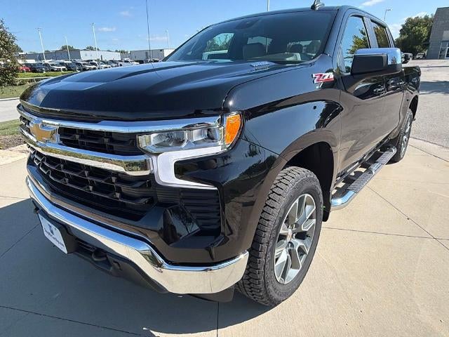 2026 Chevrolet Silverado 1500 Crew Cab Short Box 4-Wheel Drive LT 1LT