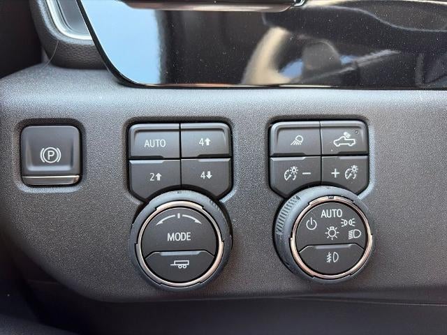 2026 Chevrolet Silverado 1500 Crew Cab Short Box 4-Wheel Drive LT Trail Boss