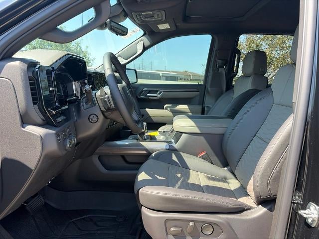 2026 Chevrolet Silverado 1500 Crew Cab Short Box 4-Wheel Drive ZR2