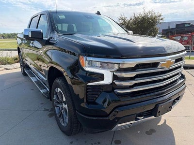 2026 Chevrolet Silverado 1500 Crew Cab Short Box 4-Wheel Drive High Country