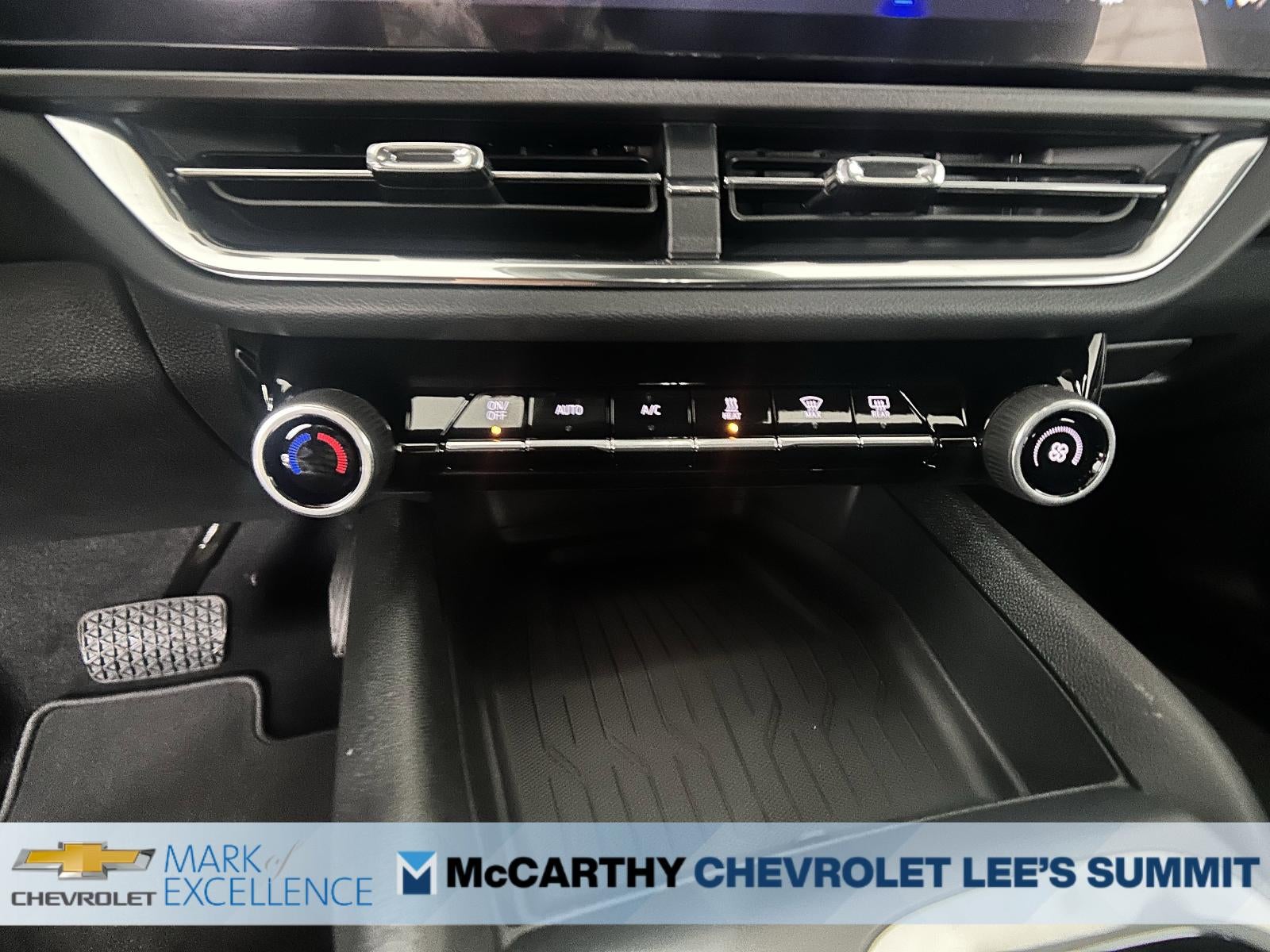 2026 Chevrolet Equinox EV 4dr LT1 w/PCY